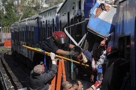 Tai nạn tàu hoả kinh hoàng ở Argentina, 50 người thiệt mạng - 3 Tai nạn tàu hoả kinh hoàng ở Argentina, 50 người thiệt mạng - 3