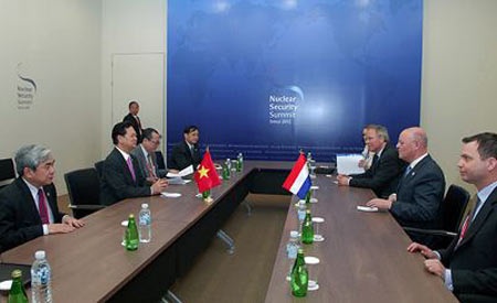 Thủ tướng Nguyễn Tấn Dũng tại Hội nghị hạt nhân ở Hàn Quốc