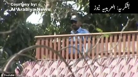 Lộ video vợ con Osama bin Laden