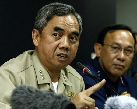 Ảnh diễn biến vụ đối đầu trên biển giữa Trung Quốc-Philippines