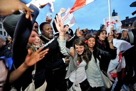Người Pháp ăn mừng ông Hollande đắc cử tổng thống