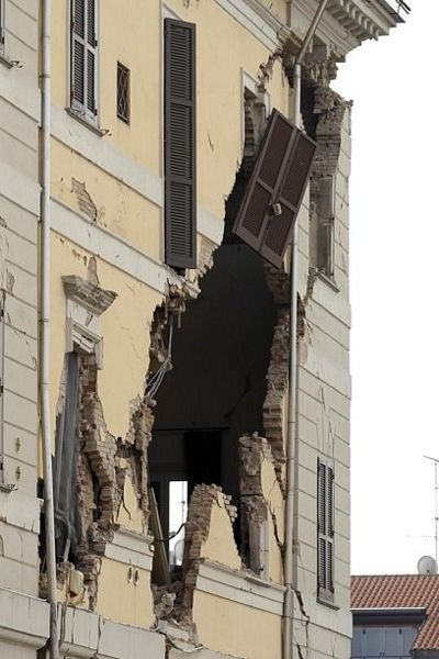 Động đất mạnh rung chuyển Italia, 4 người chết, 50 người bị thương