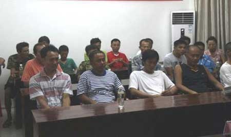 Cuộc họp do trạm cảnh sát biên phòng TQ đồn trú trái phép tại Tam Sa tổ chức. (Ảnh: