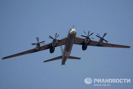 Sukhoi Su-35 là một chiến đấu cơ đa mục tiêu thế hệ thứ 4, sử dụng công nghệ thế hệ thứ 5.
