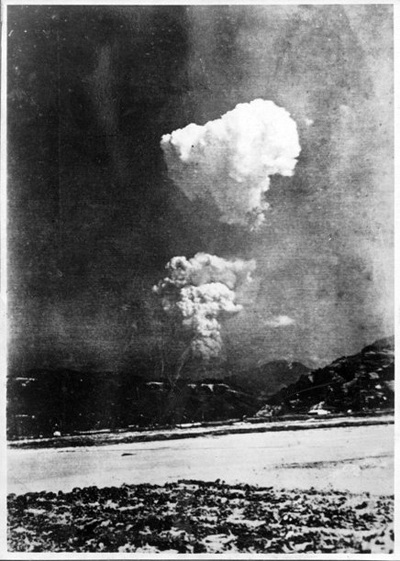 Tìm thấy bức ảnh hiếm về đám mây nguyên tử hình nấm tại Hiroshima - 1 Bức ảnh được tìm thấy mới đây.