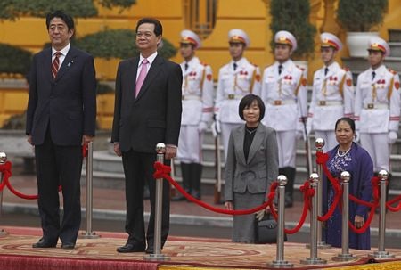 Lễ đón Thủ tướng Nhật Bản Shinzo Abe tại Hà Nội - 4 Lễ đón chính thức Thủ tướng Nhật Shinzo Abe