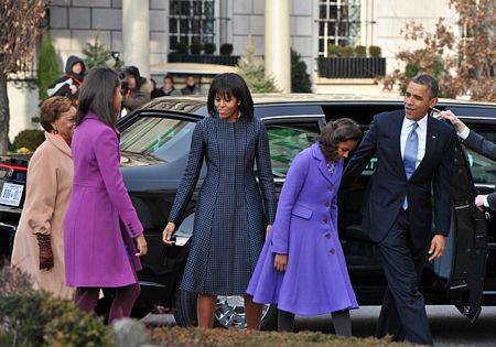 Gia đình ông Obama bắt đầu ngày 21/1 với việc đi lễ nhà thờ St.John ở Washington.