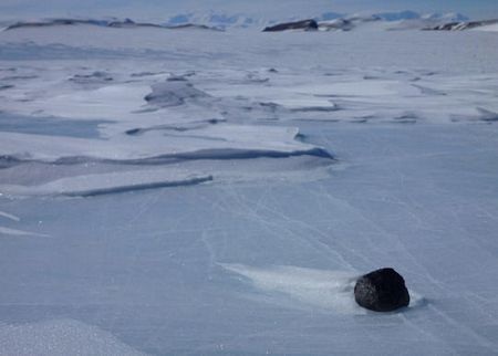 Săn lùng thiên thạch ở Nam Cực