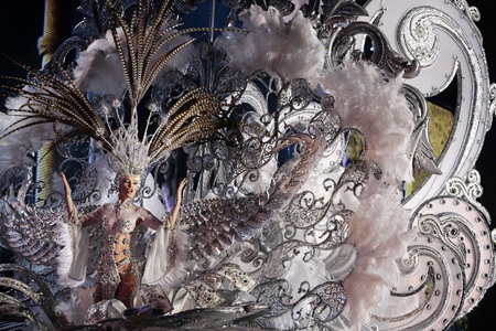 Mùa carnival tưng bừng khắp châu Âu