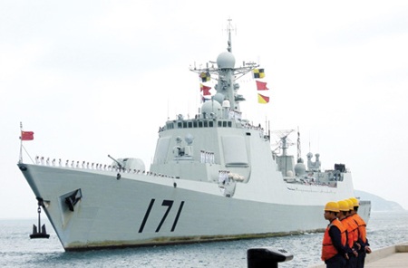 Hải quân Trung Quốc còn quá nhiều điểm yếu chết người - 2 Các tàu khu trục lớp 052C và 052D của Trung Quốc có khả năng phòng không hạm rất yếu kém