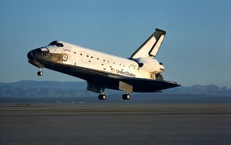 Nhìn lại thảm hoạ tàu con thoi Columbia: 10 năm nhìn lại