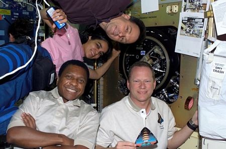 Những tấm ảnh cuối cùng của các nhà du hành vũ trụ tham gia sứ mệnh tàu Columbia.