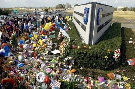 Những tấm ảnh cuối cùng của các nhà du hành vũ trụ tham gia sứ mệnh tàu Columbia.