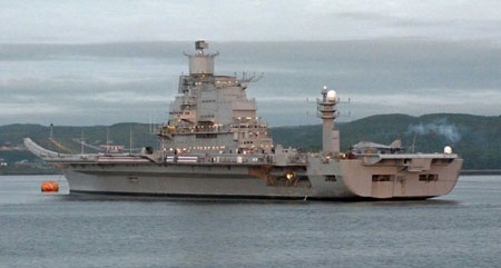 Ấn Độ nhận tàu sân bay Nga vào cuối năm - 1 Tàu sân bay INS Vikramaditya.