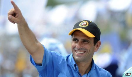 Ông Henrique Capriles, một luật sư trẻ, dự kiến sẽ đại diện cho phe đối lập.