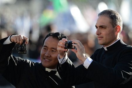 Vatican hồi hộp chờ Giáo hoàng Francis nhậm chức - 10 Vatican hồi hộp chờ giáo hoàng nhậm chức