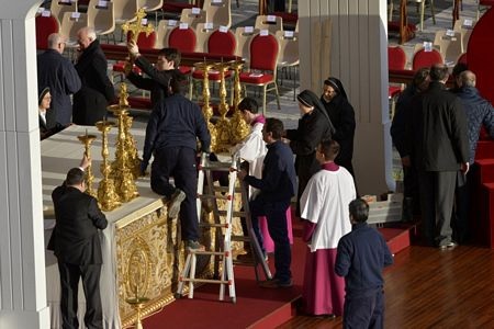 Vatican hồi hộp chờ Giáo hoàng Francis nhậm chức - 13 Vatican hồi hộp chờ giáo hoàng nhậm chức