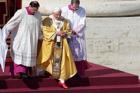 Giáo hoàng trong chuyến thăm Freiburg im Breisgau, Đức năm 2011.