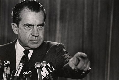 Vạch trần thủ đoạn phá hoại Hội nghị Paris của Nixon - 1 Cố Tổng thống Mỹ Richard Nixon.