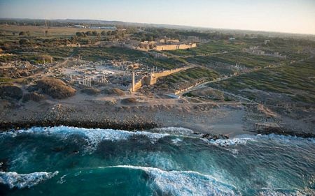 Những “kho báu lộ thiên” bên bờ Địa Trung Hải