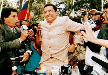 Một bức ảnh thời niên thiếu của ông Hugo Chavez (thứ 2 từ phải sang).