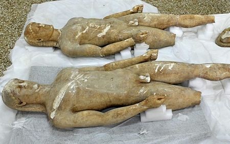 Những chiếc mặt nạ đủ màu sắc của một nhóm công dân Pháp bị tịch thu tại biên giới Thụy Sĩ.