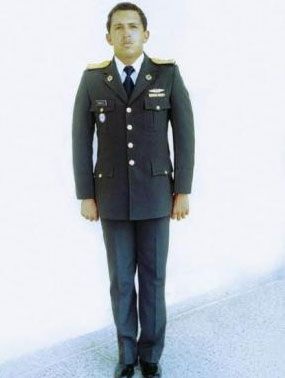 Ảnh “độc” của Tổng thống Chavez thời trẻ - 11 Sĩ quan Hugo Chavez năm 1982.
