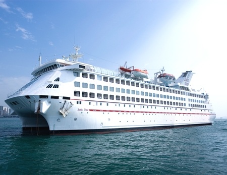 Trung Quốc bắt đầu đưa người du lịch trái phép ra Hoàng Sa