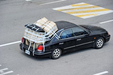 Xe cộ rồng rắn “cõng” hàng trở về từ Kaesong