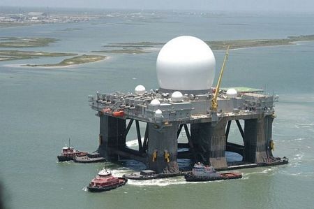 Mỹ triển khai khu trục hạm, đài radar "nghênh" tên lửa Triều Tiên - 2 Đài radar SBX-1 của hải quân Mỹ.