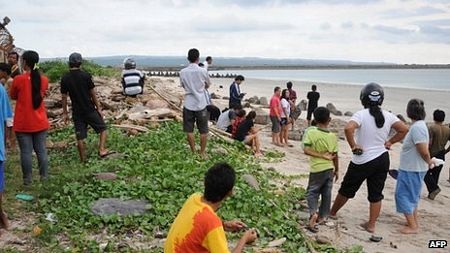 Máy bay chở 108 người trượt đường băng, lao xuống biển - 7 Đường băng tại sân bay Denpasar.