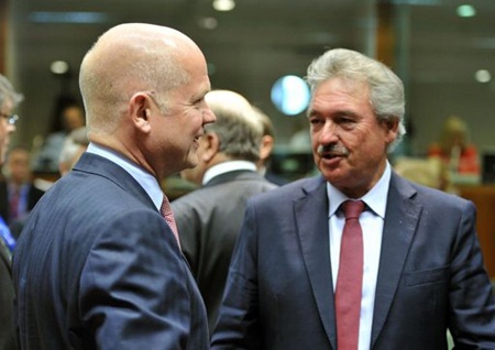 EU dỡ bỏ cấm vận vũ khí với phe đối lập Syria - 1 EU dỡ bỏ cấm vận vũ khí với phe đối lập Syria