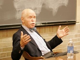 Học giả Mỹ: Trung Quốc chỉ là ‘kẻ bắt nạt xấu xí’ - 1 Học giả Jerome Cohen.