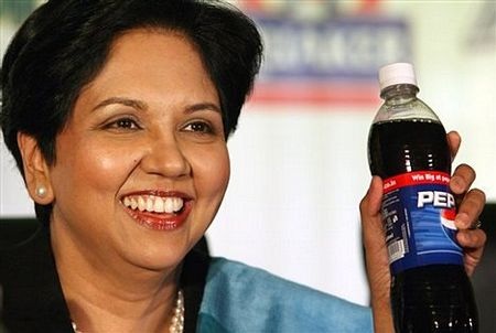 Những “bóng hồng” quyền lực nhất thế giới - 11 10. Indra Nooyi, CEO của hãng PepsiCo