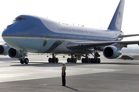 So với DC-9, Không lực Một của đương kim Tổng thống Mỹ Barack Obama to hơn nhiều.
