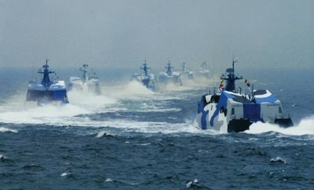 "Trung Quốc sẽ dùng chiến tranh chớp nhoáng, quy mô nhỏ giải quyết tranh chấp" - 2 Tàu tên lửa cao tốc Hubei của Trung Quốc chuyên dùng để tấn công nhanh, bất ngờ.