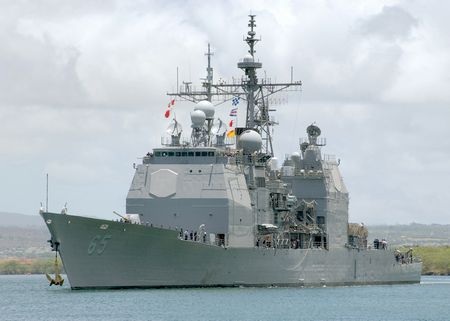 USS Nimitz áp chế cả 3 hạm đội Trung Quốc trên biển Đông - 5 Tuần dương hạm lớp Ticonderoga CG-65 USS Chosin