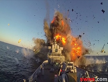 Tàu chiến Na Uy vỡ tung vì tên lửa tầm xa