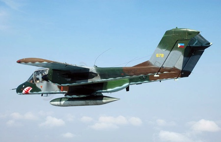 Một máy bay Bronco của Philippines.