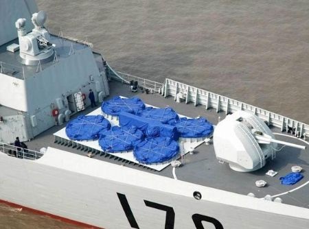 "Bảo bối" nào gác trời Biển Đông? - 1 Hệ thống phòng tên lửa phòng không trên khu trục hạm 052C Trung Quốc.
