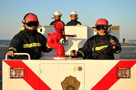 Trung Quốc lại khoe ảnh tàu sân bay Liêu Ninh