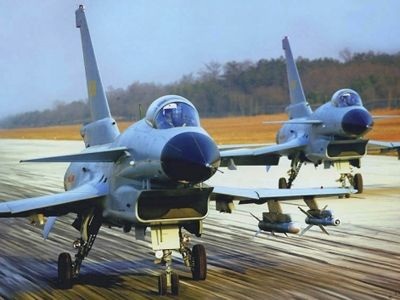 Máy bay tiêm kích J-10 của không quân Trung Quốc. 