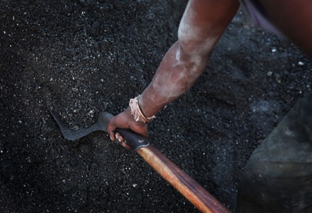 Philippines bắt giữ 18 người Trung Quốc khai mỏ trái phép - 1 (Ảnh minh họa)