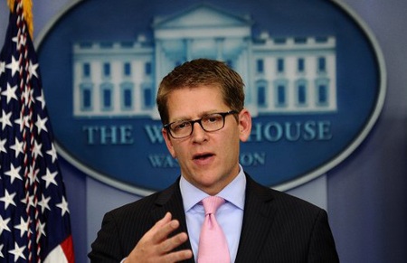 Mỹ hối thúc Nga không cho Snowden tị nạn - 1 Phát ngôn viên Nhà Trắng Jay Carney.