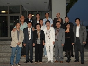 Người Việt ở Đức đóng góp vì học sinh Trường Sa - 1 Người Việt ở Đức đóng góp vì học sinh Trường Sa