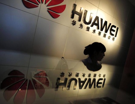 Cựu giám đốc CIA "tố" Huawei làm gián điệp cho Trung Quốc - 2 Cựu giám đốc CIA, Tướng Michael Hayden.