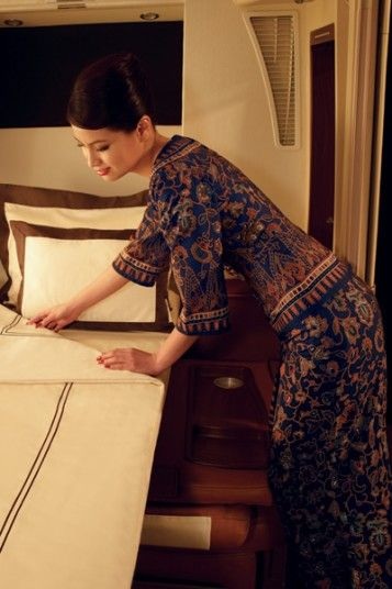 Những bộ đồng phục tiếp viên hàng không đẹp nhất thế giới - 9 Bộ đồng phục này cơ bản vẫn được giữ nguyên trong 40 năm qua.
