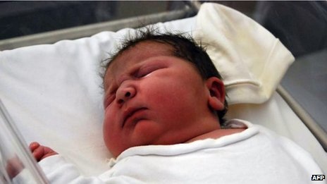 Gương mặt bụ bẫm của bé gái Maria Lorena.