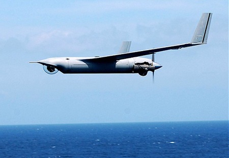 Iran dạy sinh viên “săn” máy bay do thám - 1 Iran khẳng định đã bắt giữ một máy bay Boeing ScanEagle của Mỹ.