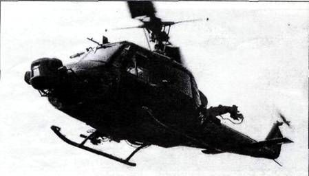 Mỹ tác chiến điện tử ở chiến trường Việt Nam thế nào? (II) - 6 Máy bay UH-1 mang thiết bị nhìn đêm AN/ AAQ-5.